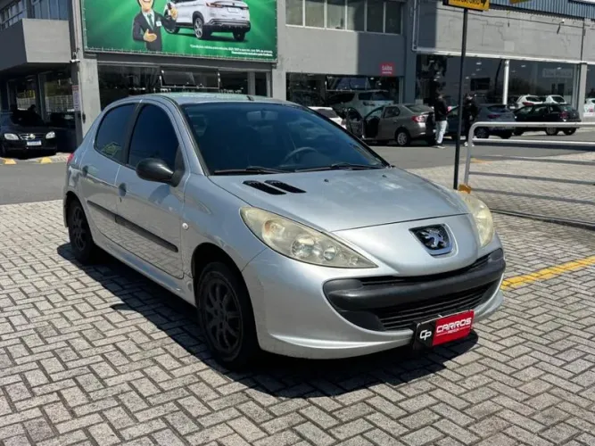 Peugeot 207 Active 1.4 Flex 8V 5P 2010
