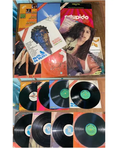 Lote 14 Discos Vinil Trilhas de Novela Internacional e Coletâneas Anos 70/80
