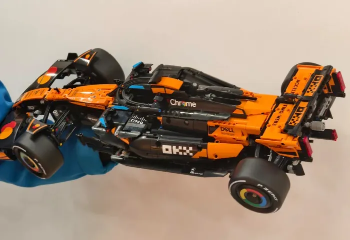 BLOCOS DE MONTAR Fórmula 1 Mc Laren Mcl 26 1675 Peças (Lacrada)
