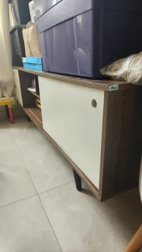 Rack Amadeirado com Porta e Gavetas Branca