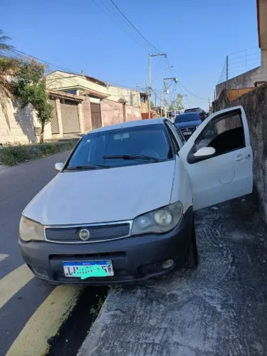 Fiat Palio HLX 1.8 MPI Flex 8V 4P 2004
