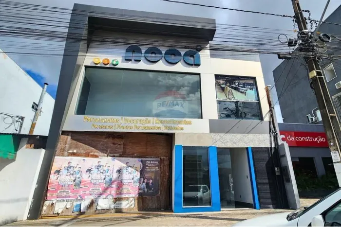 Ponto comercial de 880m² na Avenida Getúlio Vargas