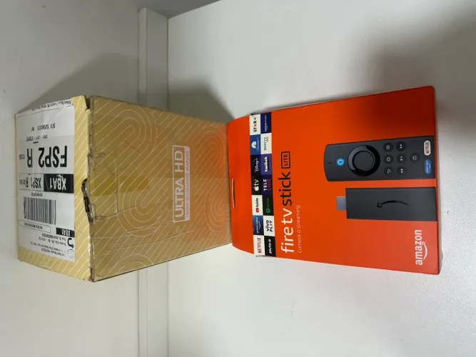 Vendo projetor hy320 4K, mais Amazon Fire Stick Lite
