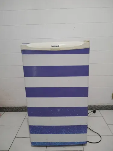 Refrigerador compacto Consul