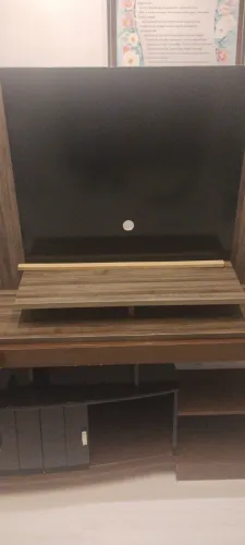 Vende se um painel e rak de sala
