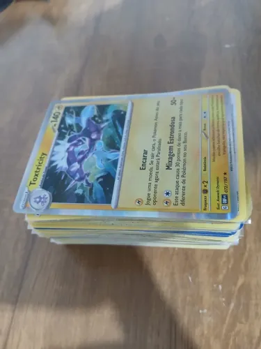 Lote 130 Cartas pokémon aleatórias