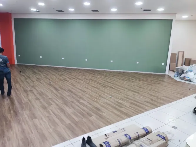 serviços de pisos vinílicos