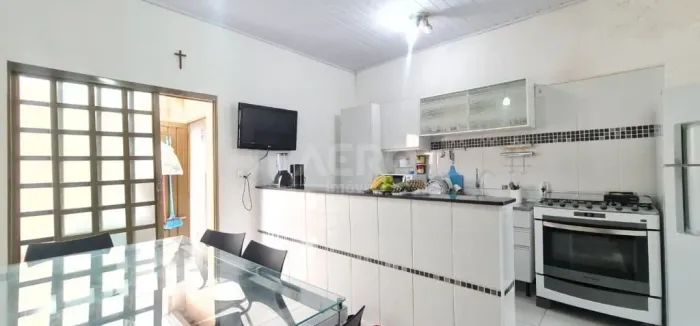 Casa com 4 dormitórios à venda, 150 m² por R$ 300.000,00 - Vila Souto - Bauru/SP