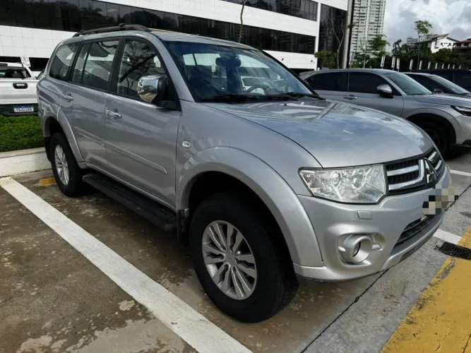 Mitsubishi Pajero Dakar HPE 3.2 4X4 T.I Dies 5P AUT 2014