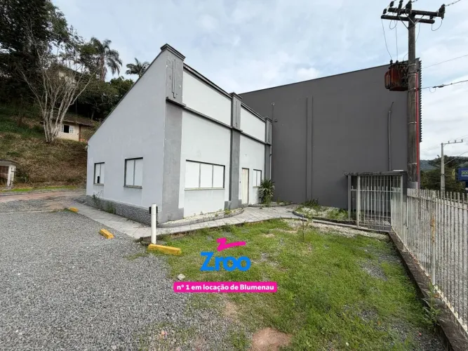 Galpão para alugar, 300 m² por R$ 7.500/mês - Garcia - Blumenau/SC