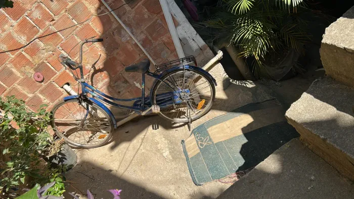 Bicicleta antiga para restauração 