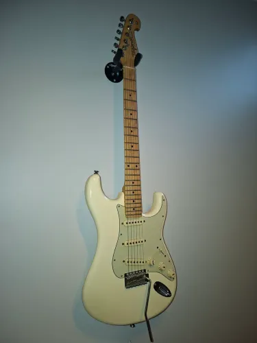 Guitarra Tagima T-635 White