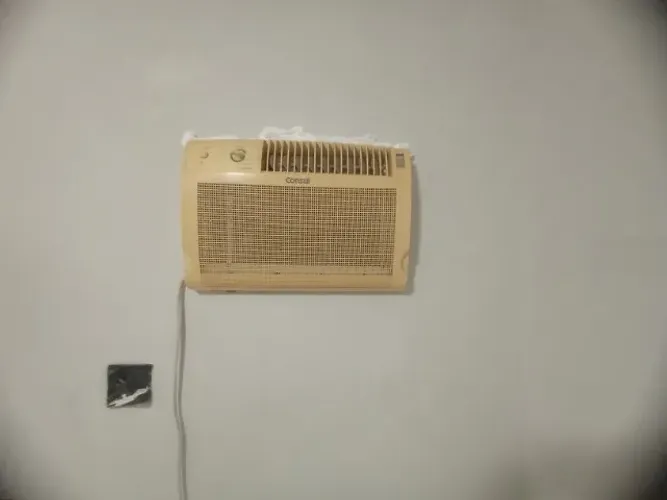 VENDO AR-CONDICIONADO CONSUL DE JANELA - 7500 BTUs USADO (BOM ESTADO)