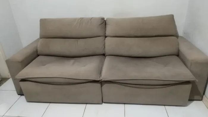 Vendo Sofá Chess Grande 4 lugares