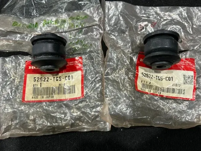 Par Bucha inferior do amortecedor traseiro Original Honda Fit 2009/2014 Original Novo