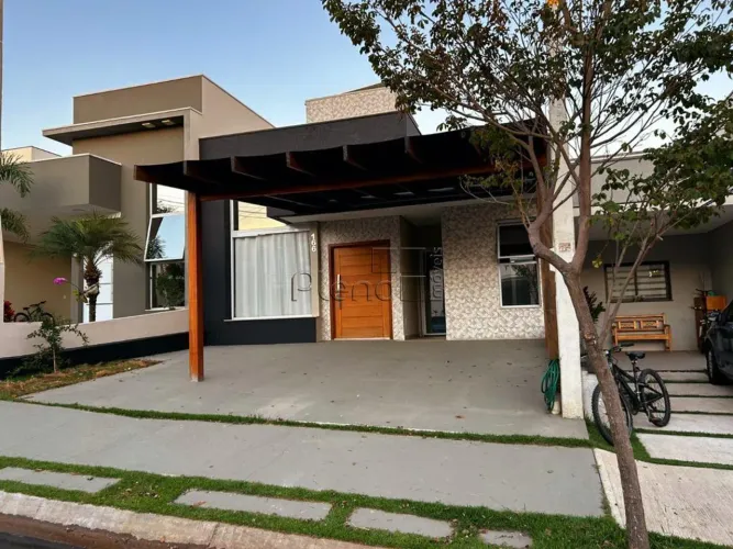 Casa à venda em Indaiatuba, Jardim Bréscia, com 3 suítes, com 160 m²