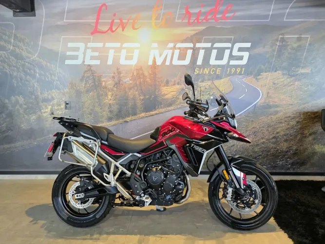 MOTO REVISADA E SEM DETALHES