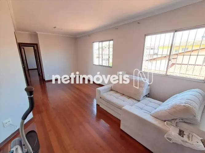 Apartamento no bairro Padre Eustáquio, com área de 130m²;, 3 quartos, 1 suite, 3 banhos, 2