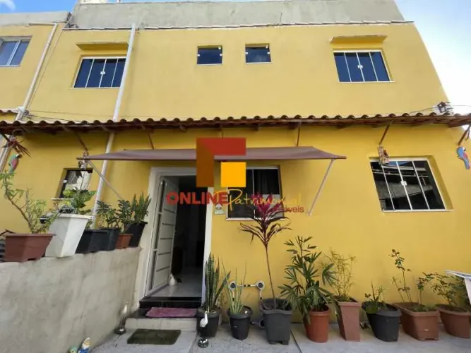 Casa de Vila / Reformada e Moderna / 2 Suítes/ Terraço e possibilidade de Vaga na Vila - O