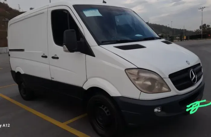 Mercedes-Benz Sprinter 415 Furgão Curto T.b. 2.2 Dies. 2014