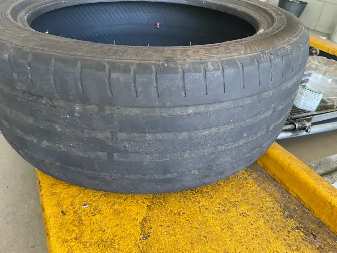 Vende se . 2 Penel 225/45R17 marca itaro