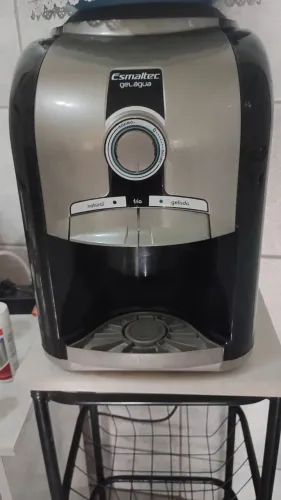 Bebedouro de Água Esmaltec 