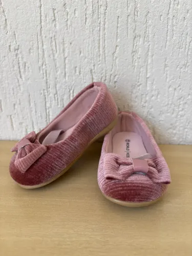 Sapatilha Rosa - Super Conservada - Tamanho: 18