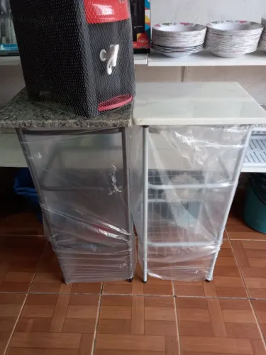 Fruteira com pedra de mármore