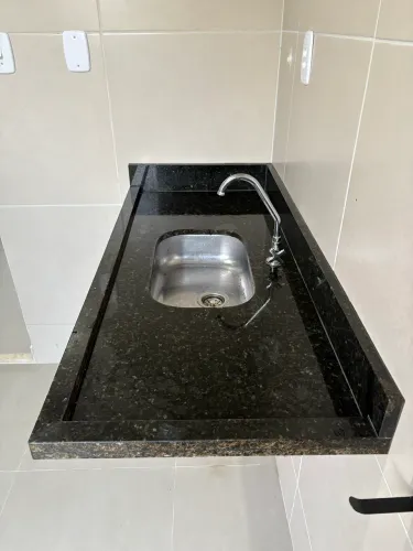 Bancada com pia inox
