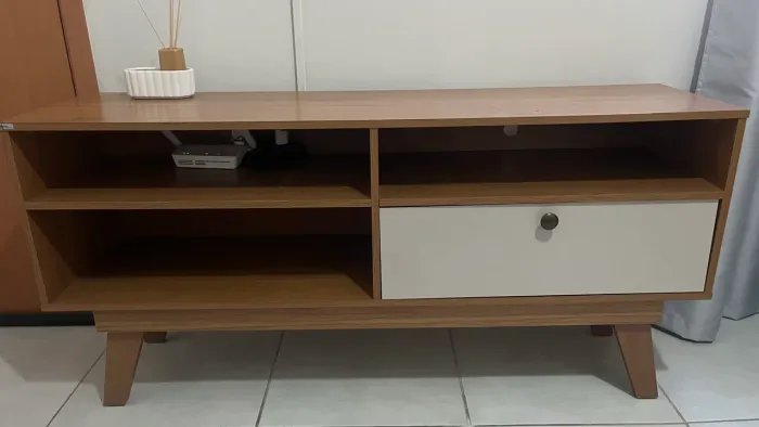 Rack para sala - Medidas 1,35 comprimento por 35 largura.