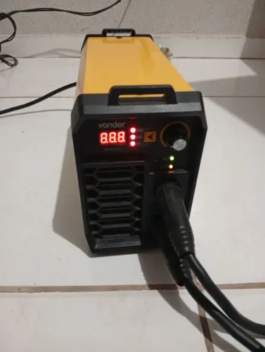 Máquina de solda VONDER bivolt MMA tig / RIV 122