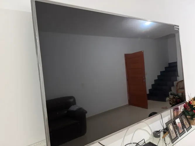 Vendo tv 75 polegadas impecável 