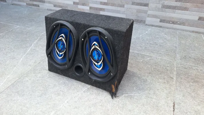Caixa som 6x9