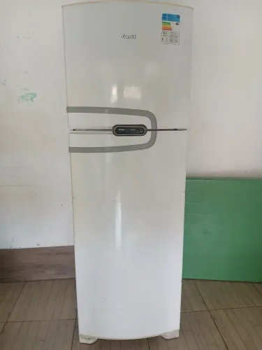 Geladeira com defeito