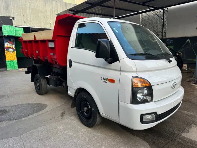 Hyundai HR Caçamba Basculante 