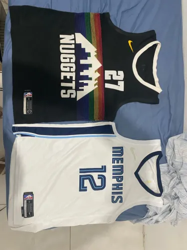 Camisas NBA (valor das duas juntas)