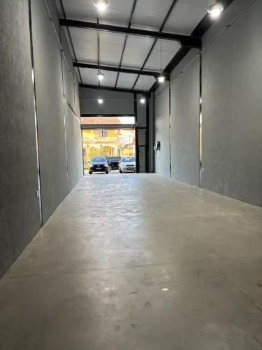 Aluga-se Galpão Comercial - Setor Celina Park