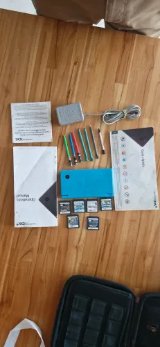 Nintendo DSI com 6 jogos e 6 DS pens