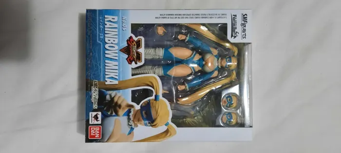 Rainbow Mika SH Figuarts Street Fighter