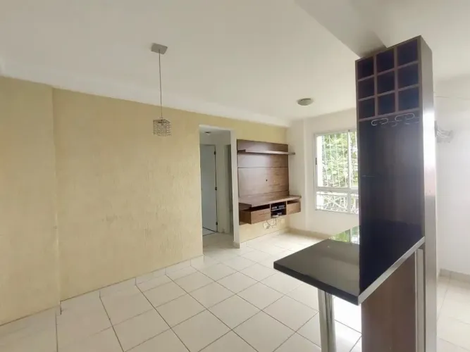 Apartamento com 2 Quartos e 1 banheiro à Venda, 50 m² por R$ 260.000