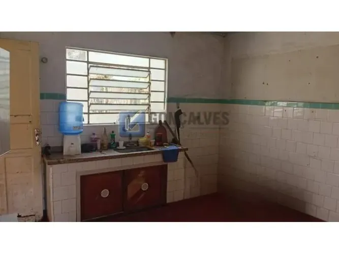 Terreno a Venda, Estrutura de Casa Antiga no Centro de São Bernardo do Campo