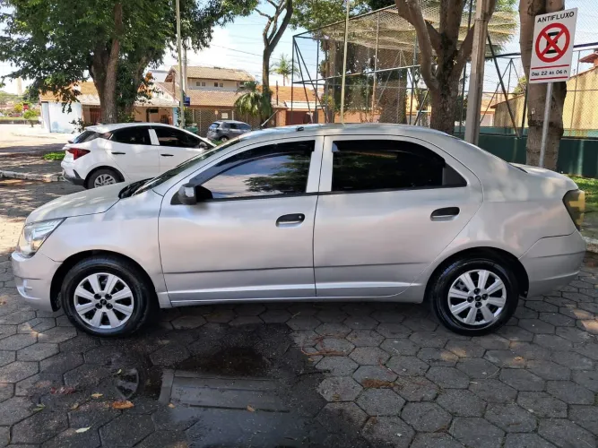 Chevrolet Cobalt LS 1.4 8V Flexpower 4P 2014