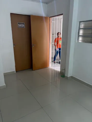 Alugam-se salas próx st casa e secret de finanças