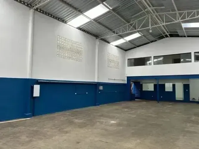 Galpão 300m2 Conjunto Parque Aruanã