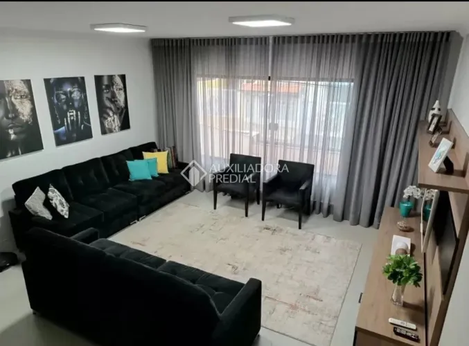 Sobrado à venda, 4 quartos, 1 suíte, 6 vagas, Nova Petropolis-Sbc
