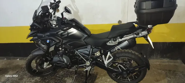 R 1250 triple Black 2023