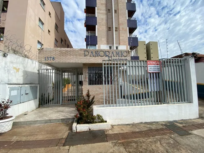 Apartamento para alugar na Rua Uruguai no Edifício Panoramic, no centro de Londrina.