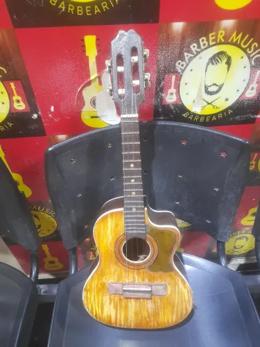 CAVAQUINHO GIANNINI ELÉTRICO CORDAS DE AÇO
