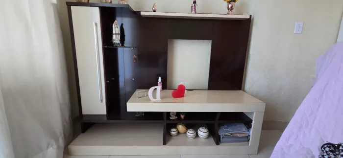Estante de sala