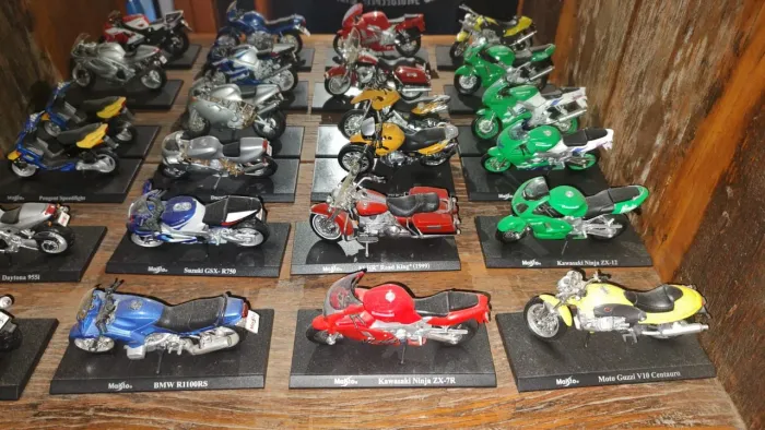 Vendo miniatura moto